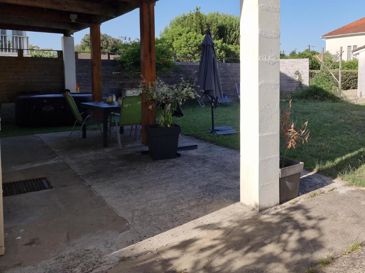 Appartement Quinault Libourne Esterno foto
